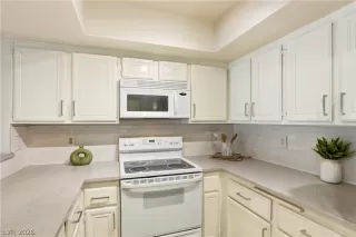 Photo #6: 2783996 Listing 