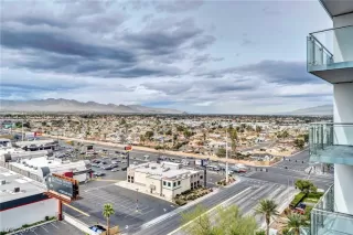 Photo #2: 2784034 Listing