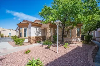 Photo #4: 2784067 Listing