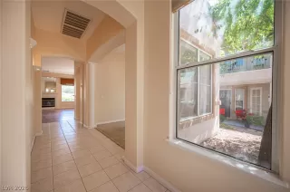 Photo #6: 2784067 Listing