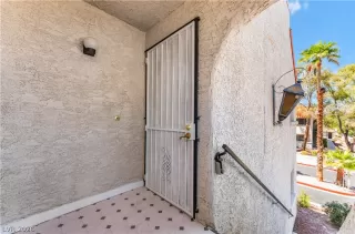 Photo #4: 2784068 Listing 
