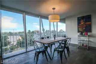 Photo #4: 2784070 Listing