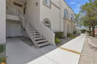 Photo #2: 2784087 Listing