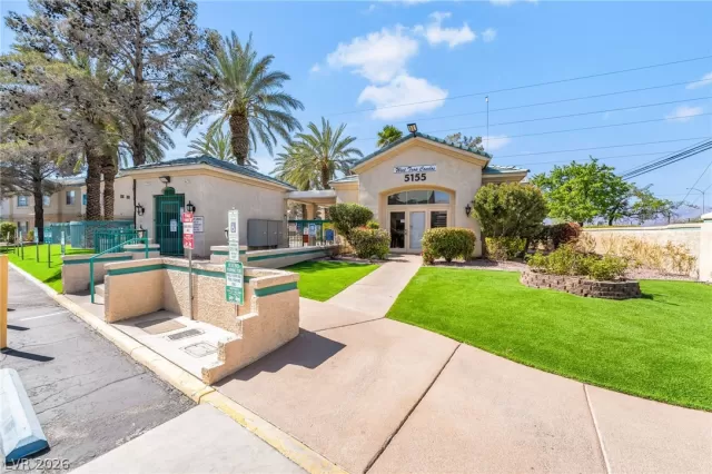 MLS: 2784111 Condo For Sale