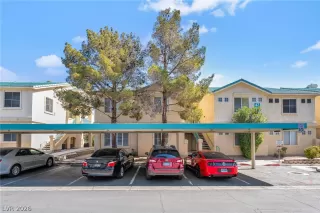 Photo #1: 2784111 Listing