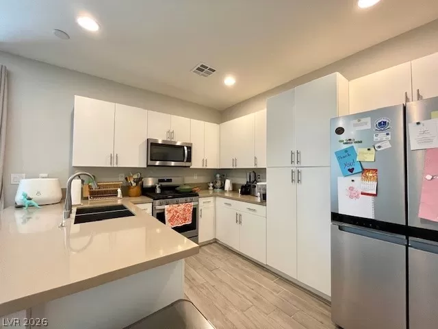 MLS: 2784119 Condo For Sale