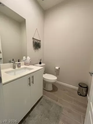 Photo #6: 2784119 Listing