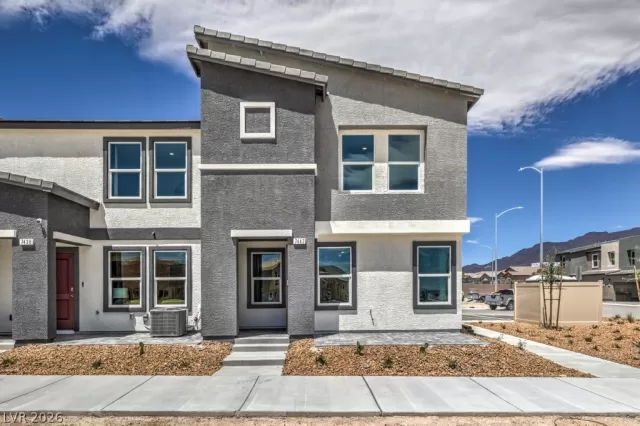 MLS: 2784131 Condo For Sale