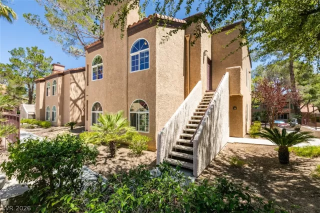 MLS: 2784151 Condo For Sale