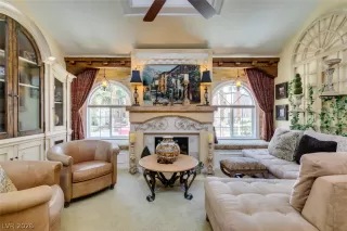 Photo #5: 2784151 Listing
