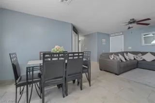 Photo #6: 2784158 Listing