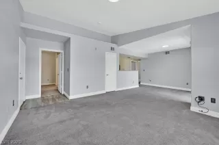 Photo #6: 2784160 Listing