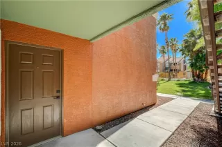 Photo #3: 2784177 Listing
