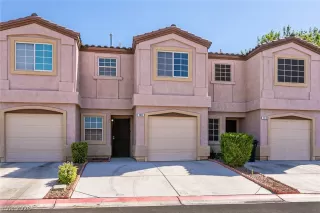 Photo #2: 2784194 Listing