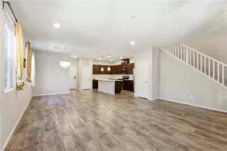 Photo #4: 2784198 Listing