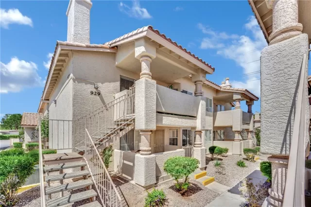 MLS: 2784280 Condo For Sale