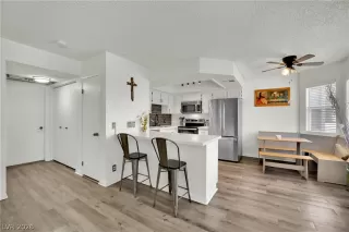 Photo #1: 2784280 Listing 