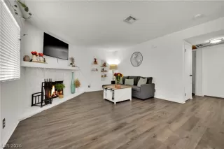 Photo #6: 2784280 Listing 