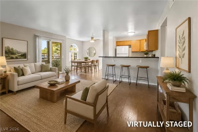 MLS: 2784345 Condo For Sale