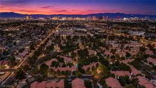 Photo #5: 2784345 Listing