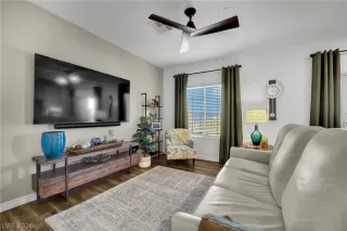 Photo #2: 2784348 Listing