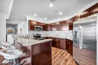 Photo #3: 2784365 Listing 