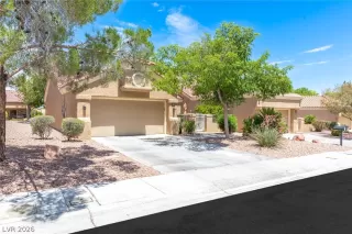 Photo #2: 2784390 Listing