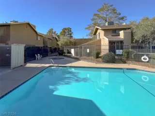 Photo #1: 2784399 Listing