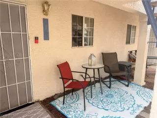 Photo #2: 2784412 Listing