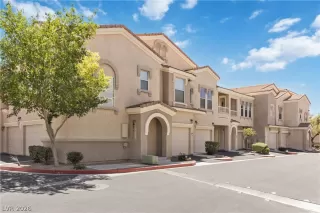 Photo #5: 2784444 Listing