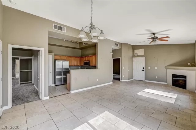 MLS: 2784483 Condo For Sale