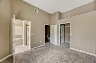 Photo #4: 2784483 Listing