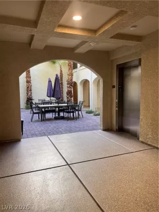 Photo #1: 2784503 Listing 