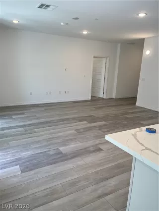 Photo #4: 2784503 Listing 