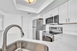 Photo #2: 2784505 Listing