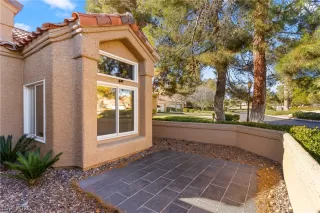 Photo #3: 2784535 Listing