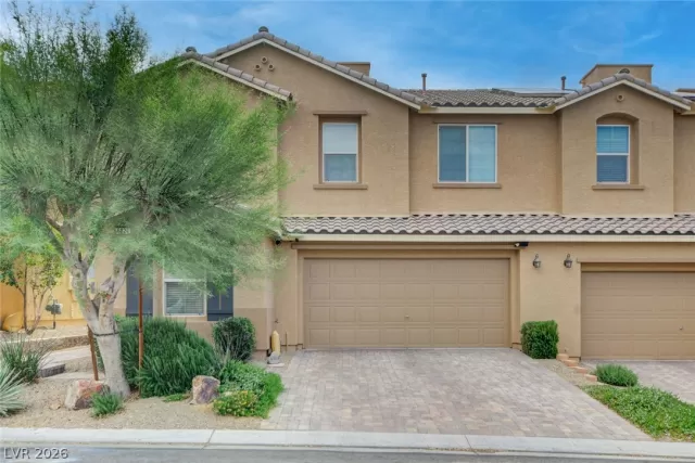 MLS: 2784538 Condo For Sale