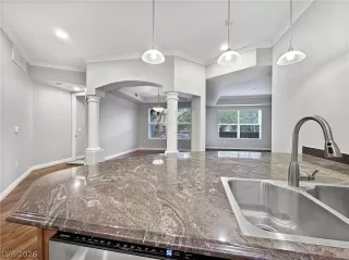 Photo #5: 2784556 Listing 