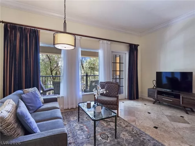 MLS: 2784577 Condo For Sale