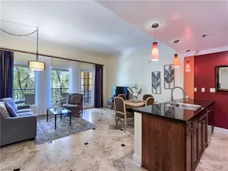 Photo #3: 2784577 Listing