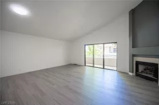 Photo #1: 2784589 Listing