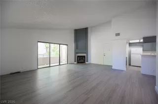 Photo #2: 2784589 Listing