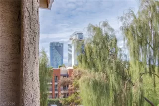Photo #3: 2784626 Listing