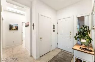 Photo #6: 2784640 Listing