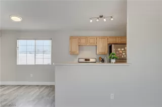 Photo #6: 2784641 Listing