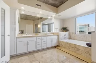 Photo #6: 2784647 Listing