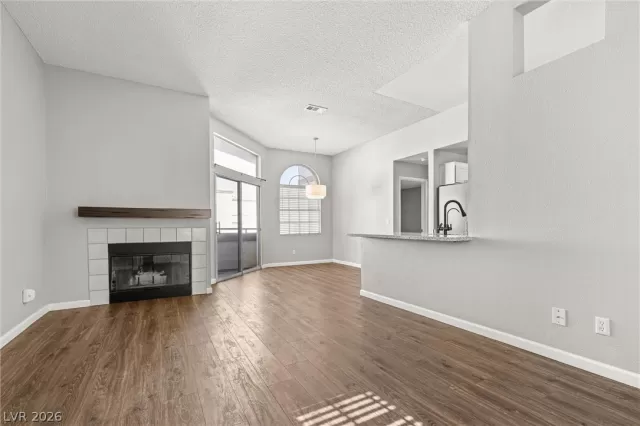 MLS: 2784655 Condo For Sale