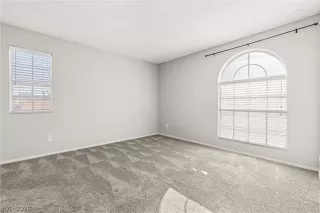 Photo #3: 2784655 Listing