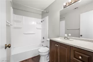 Photo #5: 2784655 Listing