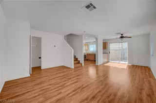 Photo #5: 2784658 Listing